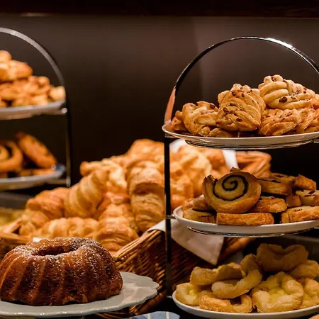 원 - 팔라이스플라츠 3*