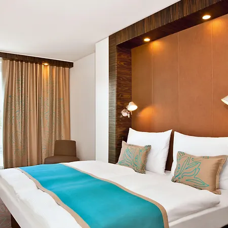 원 - 팔라이스플라츠 3*