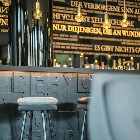 Отель One - Palaisplatz